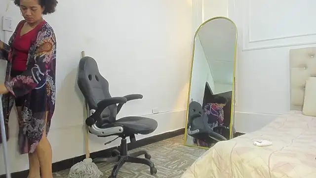 charlotte_dante212 webcam