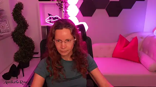 AnnikaRose webcam