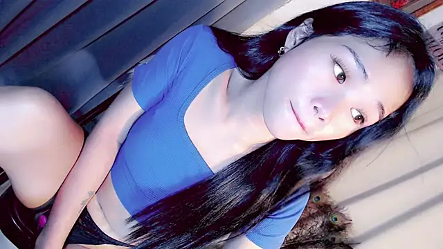 Amomentoflust99 webcam