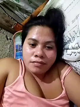 Webcam Model (phoenix_1994)  is live.Free join now!