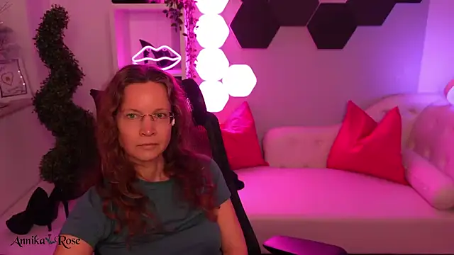 AnnikaRose webcam