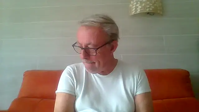 tuggy59 (M grandpa) - cum with me masurbador