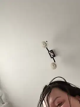 SunnyLeila2101 webcam