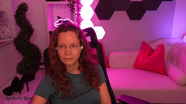 AnnikaRose webcam