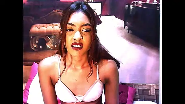 IndianPretty14u2Luv webcam