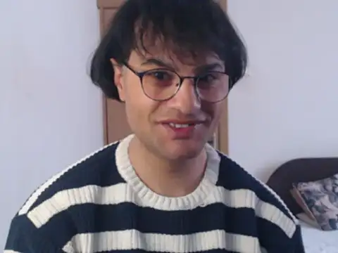 wildpussycat23 - Wildpussycat23's free webcam - UK Sex Cams