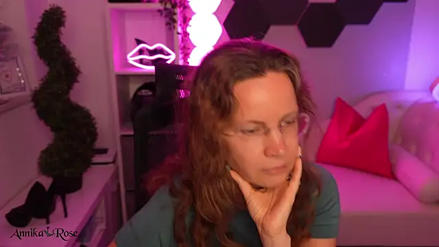 AnnikaRose webcam