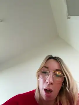 Giuliana_baby webcam