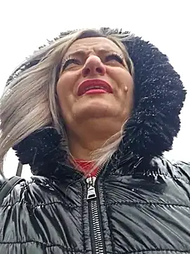 ladytouch - LadyTouch's free webcam - UK Sex Cams