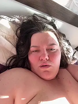 SunnyLeila2101 webcam