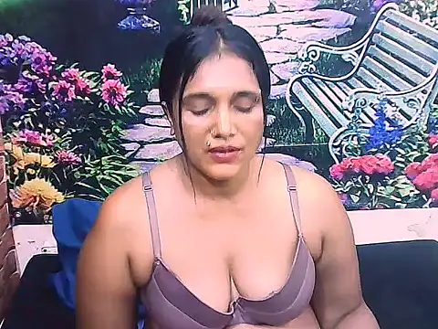 IndianSexyLady20 webcam