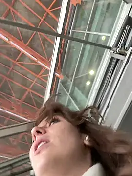 mariid xxx live show