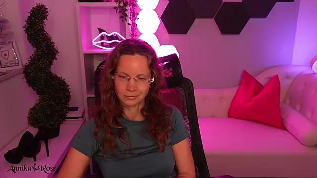 AnnikaRose webcam