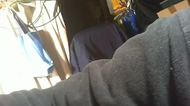 nonnomaturobisex (M grandpa) - 70 anni,giocare con il  cazzo,culo,piedi