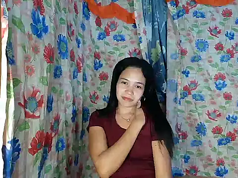 PinaySkinnyGirl webcam