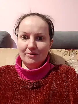 BustyLadyAlma webcam