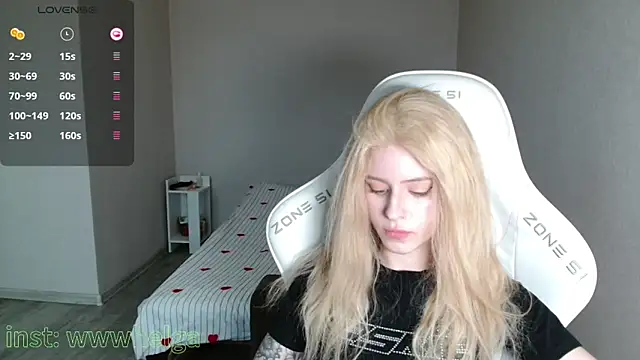 Helga__Pataki webcam