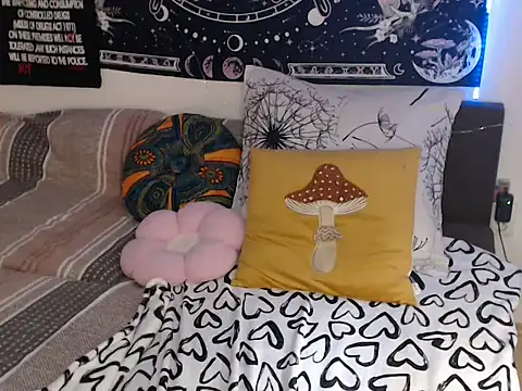 AlienforTwenty webcam