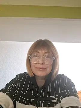 InfinityLove18 webcam