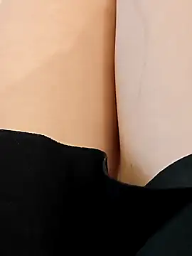 Webcam Model (Baby-Linh) is live