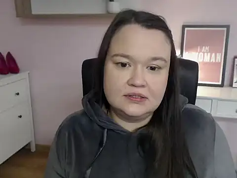 HollyDanceSoul webcam