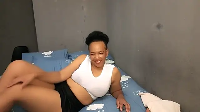 lillyan_n - Lillyan_N's free webcam - UK Sex Cams