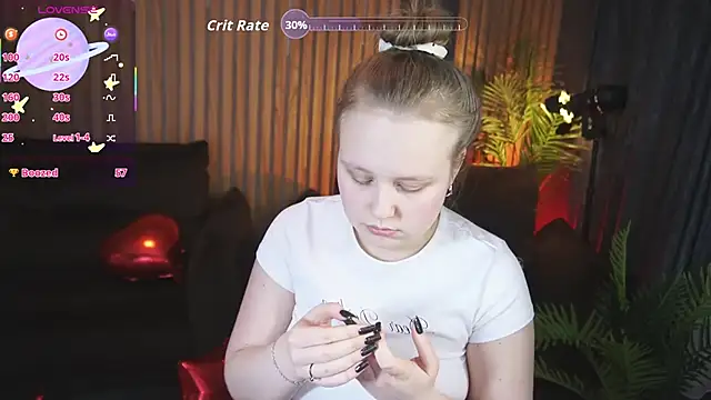 crystallpaws - CrystallPaws's free webcam