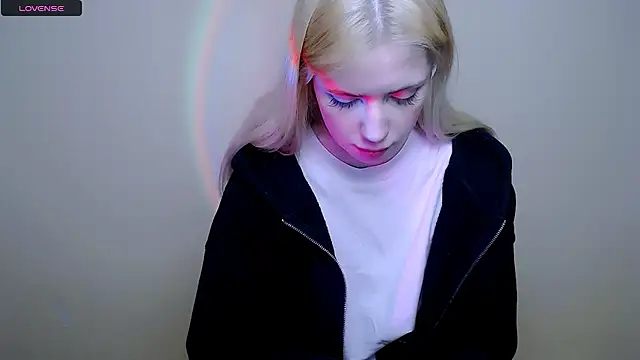 alicehotty_ - AliceHotty_'s free webcam - UK Sex Cams