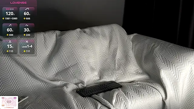 Jonathan___123 webcam