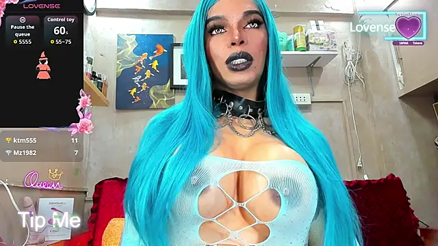 10Massive_DominantDoll-xx webcam