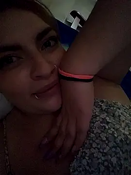 Webcam Model (mila_curvy)  is live.Free join now!