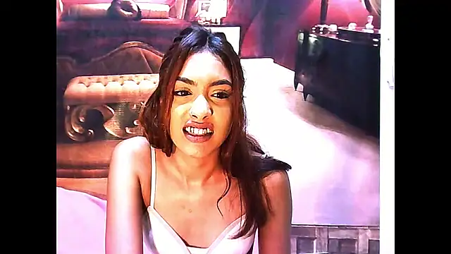 IndianPretty14u2Luv webcam