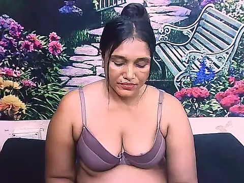 IndianSexyLady20 webcam