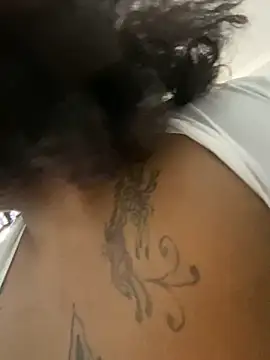 misslola27 - MissLola27's free webcam - UK Sex Cams