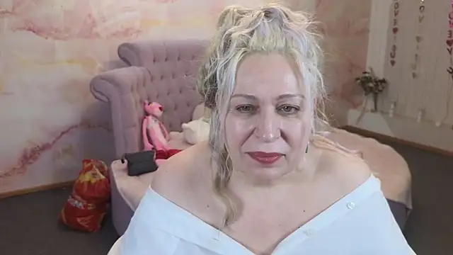 Penelope_Pinky webcam