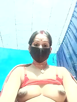 Nandani-758 webcam