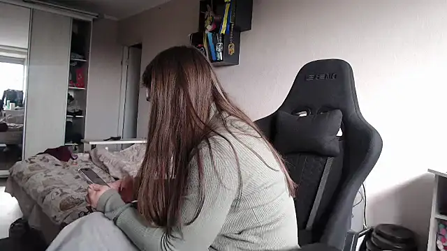 delightful_sofi webcam