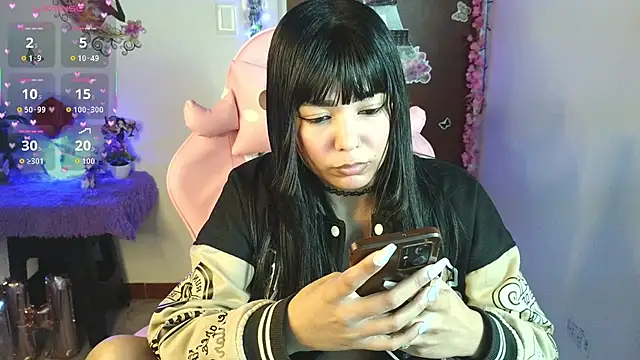 Maron_baez_18 webcam