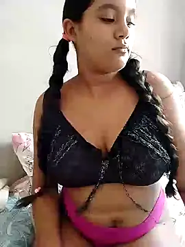 Lilmisskay18 webcam