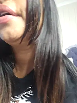 Indian_GlowingMiax webcam