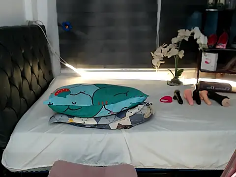 sylvannia_cumslut webcam