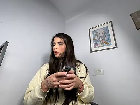 Lily_WellGifted webcam