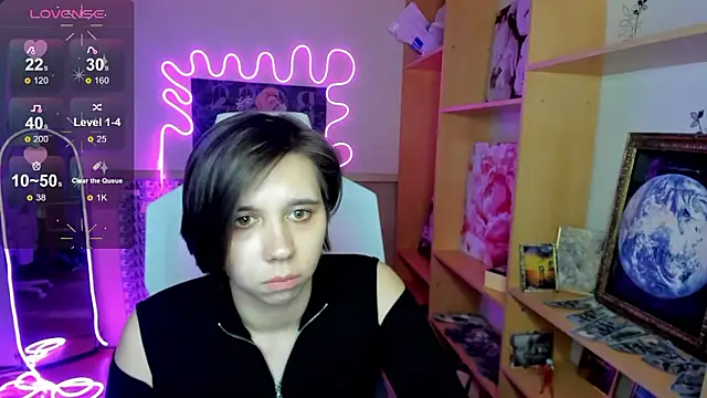 Scarlet_Sirenn webcam