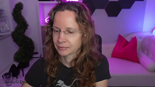 AnnikaRose webcam