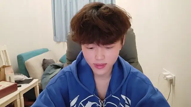 l1kuto - L1kuto's free webcam - UK Sex Cams