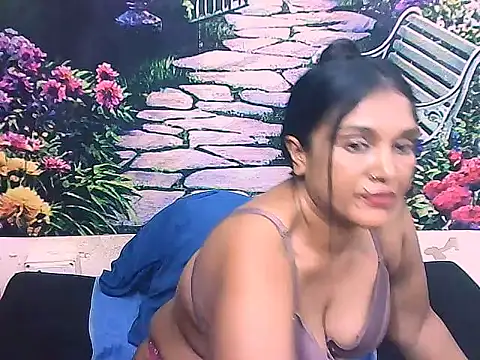 IndianSexyLady20 webcam
