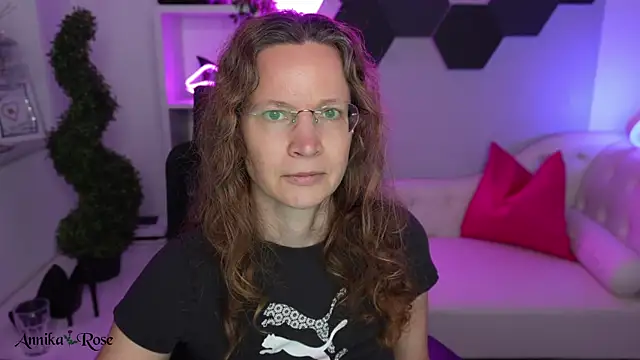 AnnikaRose webcam