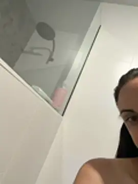 lexi242 (F milf) - Shower cum