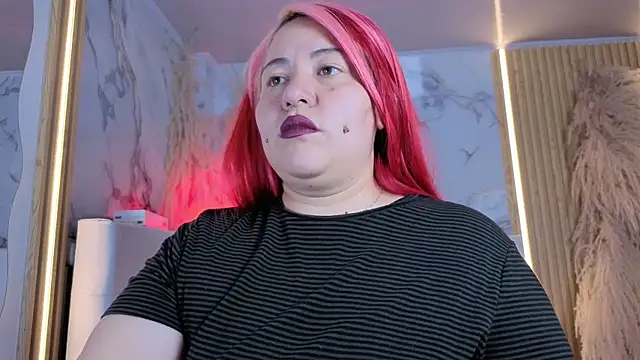 Bruja__Scarlata webcam