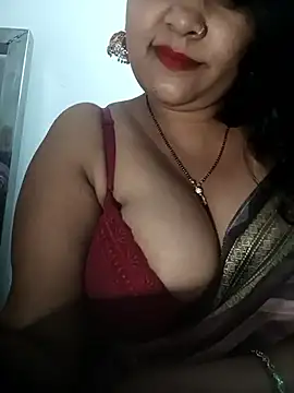 Webcam Model (Nyra-23)  is live.Free join now!